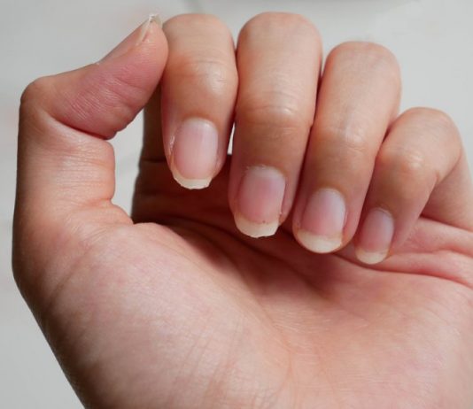 Cum sa intaresti unghiile deteriorate