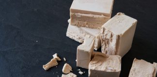 Drojdie de bere pentru a opri caderea parului si a accelera cresterea