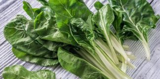 Mic dejun cu chard, sarac in calorii pentru a pierde in greutate