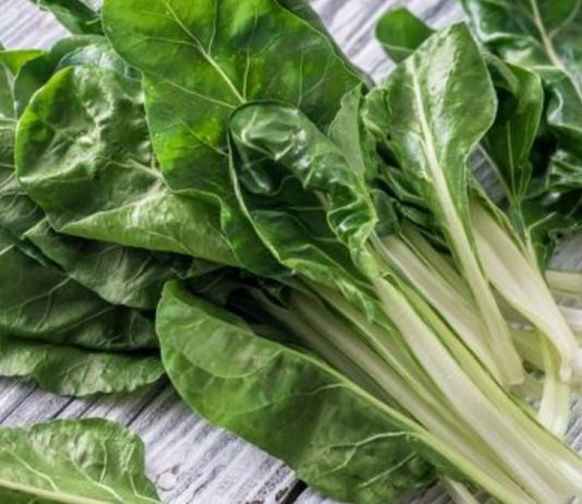 Mic dejun cu chard, sarac in calorii pentru a pierde in greutate